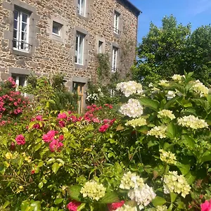 D Hotes Du Moulin A Papier Bed & Breakfast